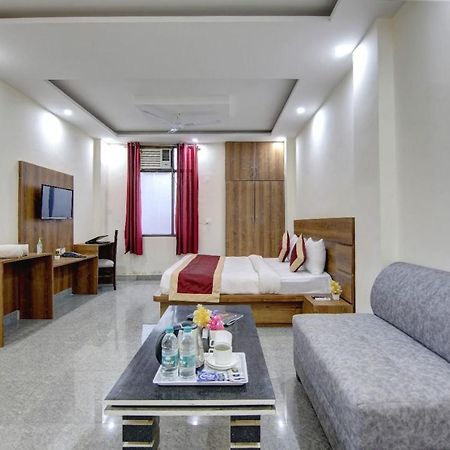 Hotel Premier Noida 135 Exterior foto